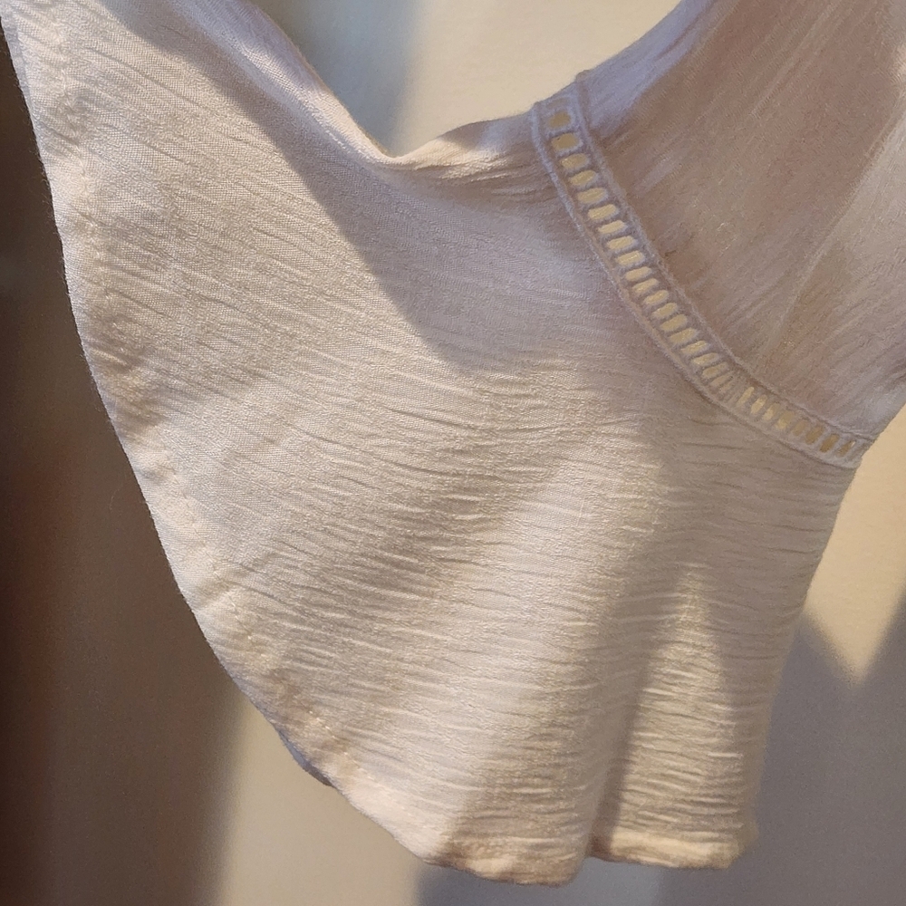 Suzanne Betro Tunic Blouse Cream White Medium NWT Crochet Lace Boho Bell Sleeve - Picture 7 of 16